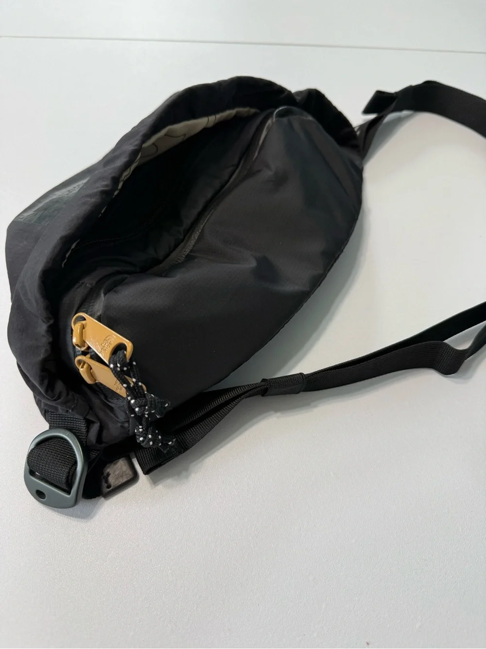 The North Face Mountain Lumbar Pack Belt Crossbody Bag Black Lightweight OS